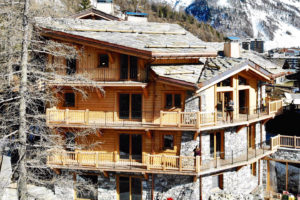 chalet-ovalala-val-disere-outside-view